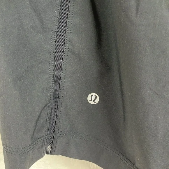 Lululemon Pace Breaker Short 9" Net Fault Deep Coal Black